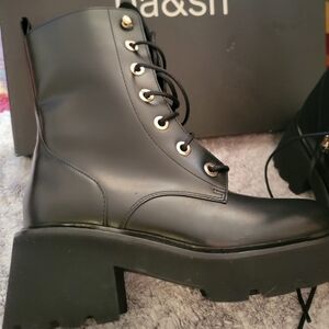 Woman Black Boots